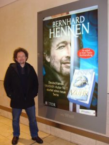  Bernhard Hennen
